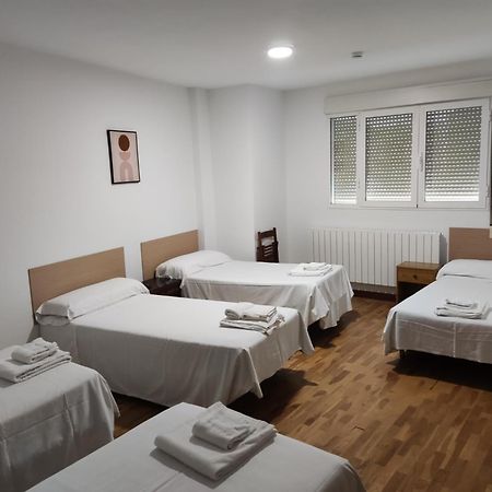Pension Las Matillas Miranda de Ebro Bagian luar foto