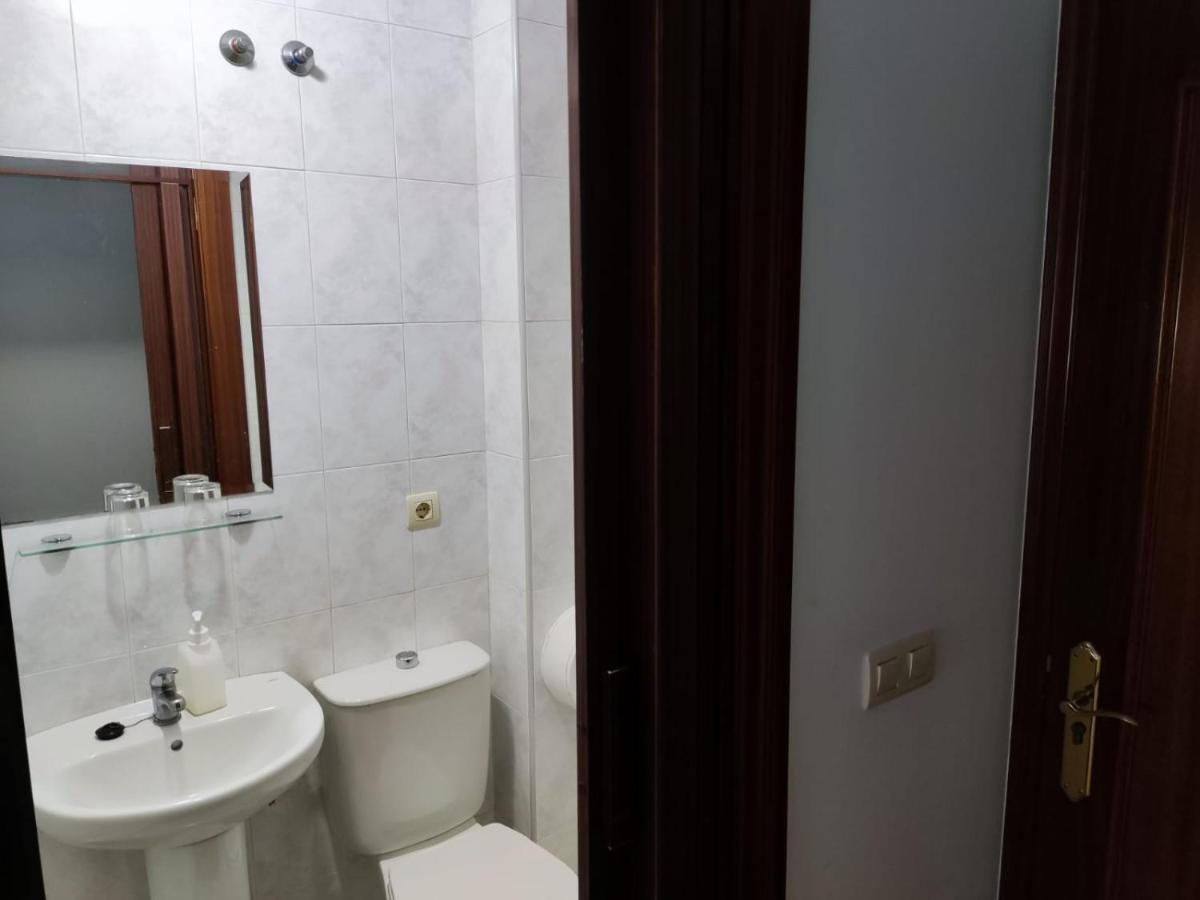 Pension Las Matillas Miranda de Ebro Bagian luar foto
