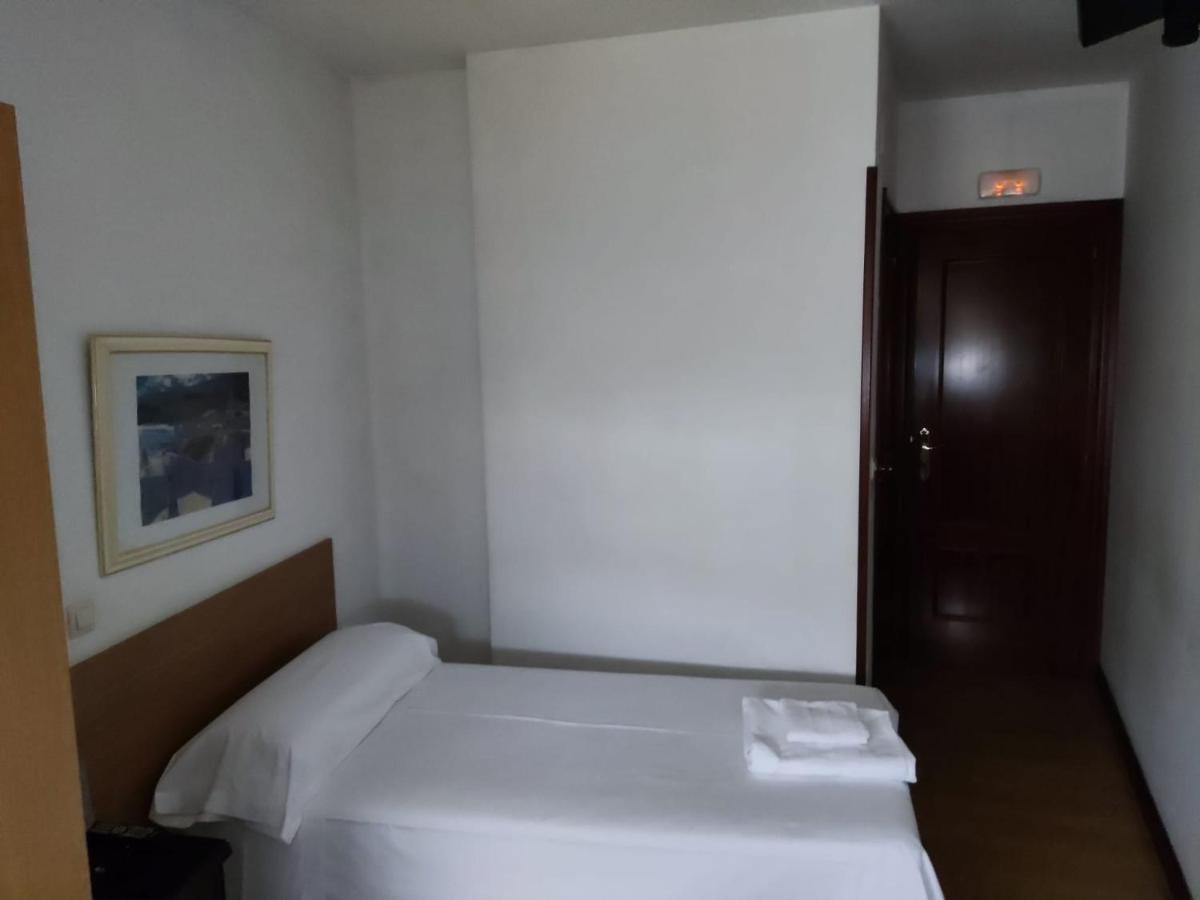 Pension Las Matillas Miranda de Ebro Bagian luar foto