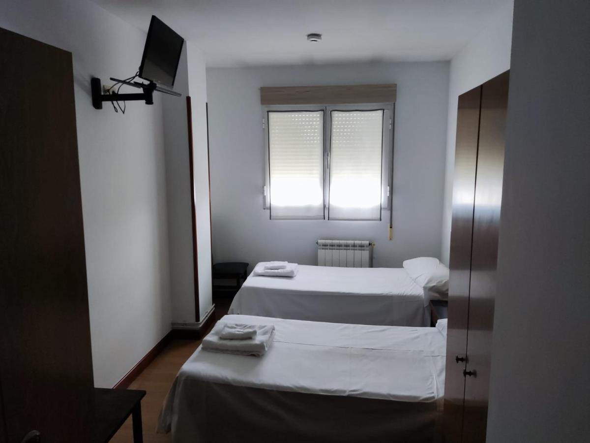 Pension Las Matillas Miranda de Ebro Bagian luar foto