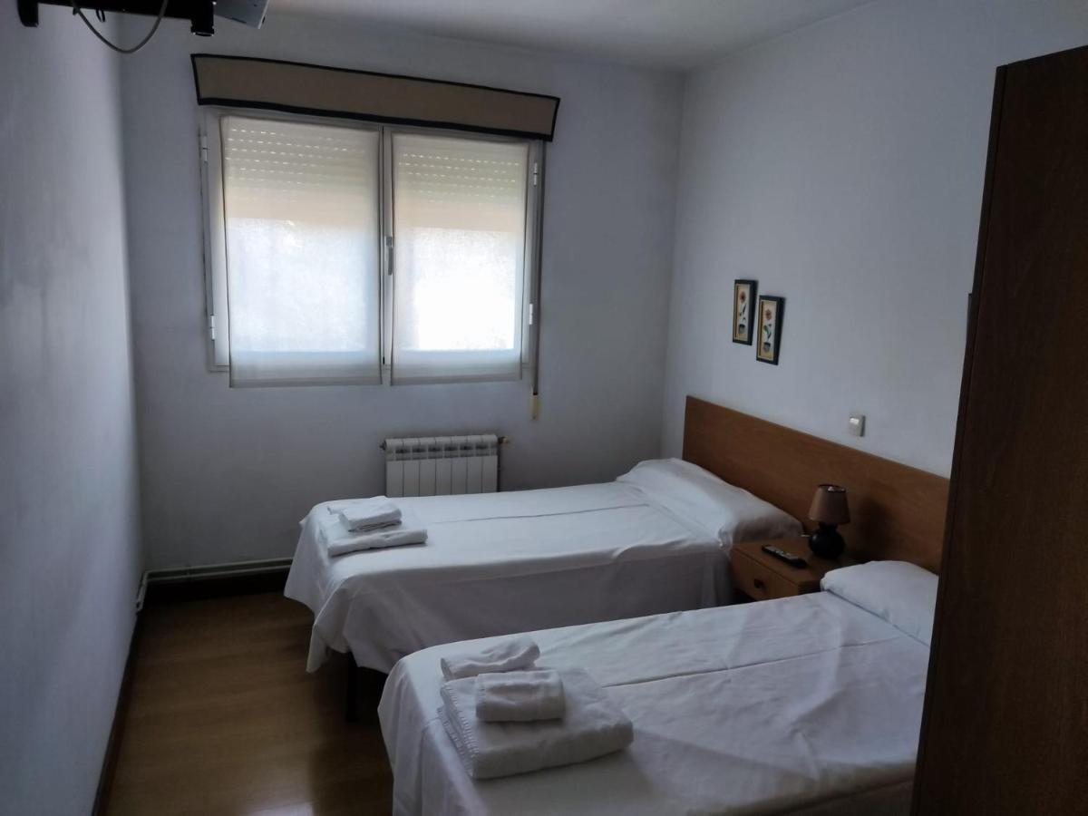Pension Las Matillas Miranda de Ebro Bagian luar foto