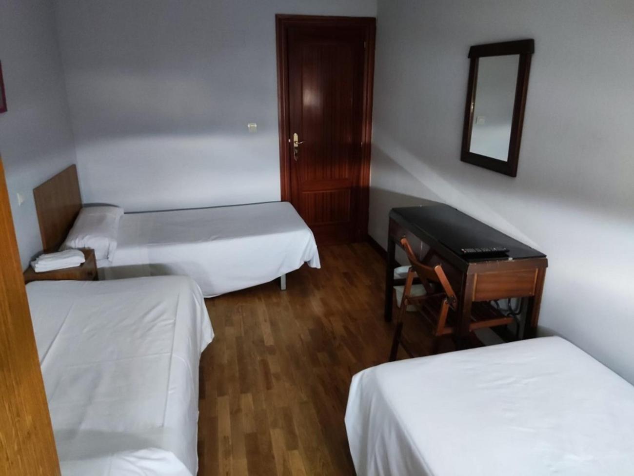 Pension Las Matillas Miranda de Ebro Bagian luar foto