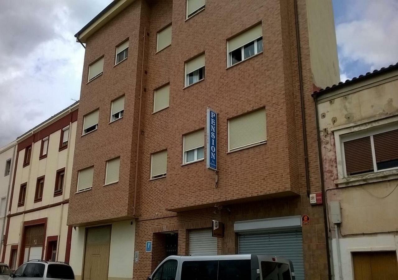 Pension Las Matillas Miranda de Ebro Bagian luar foto